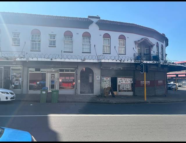 509M² BUILDING FOR SALE IN BULWER